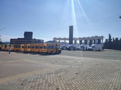 В Мордовии новые кареты скорой помощи, школьные автобусы и передвижной  медицинский комплекс